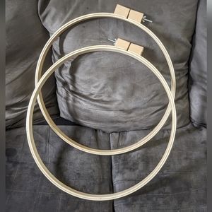 Set of 2  18” round Prym Quilt and Embroidery wood hoops New